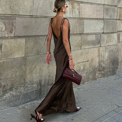 Langer Satin Strapsrock