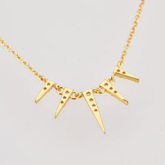 Halskette mit konischem Diamant