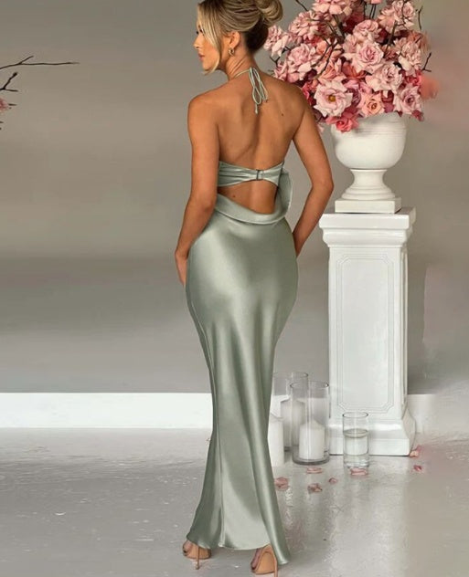 Verführerisches Wickelkleid mit Rückendekolleté