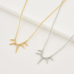 Halskette mit konischem Diamant