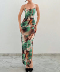 Rückenfreies geschürtes Kleid
