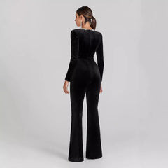 Ausgestellter Jumpsuit mit diamantbesetztem quadratischem Kragen