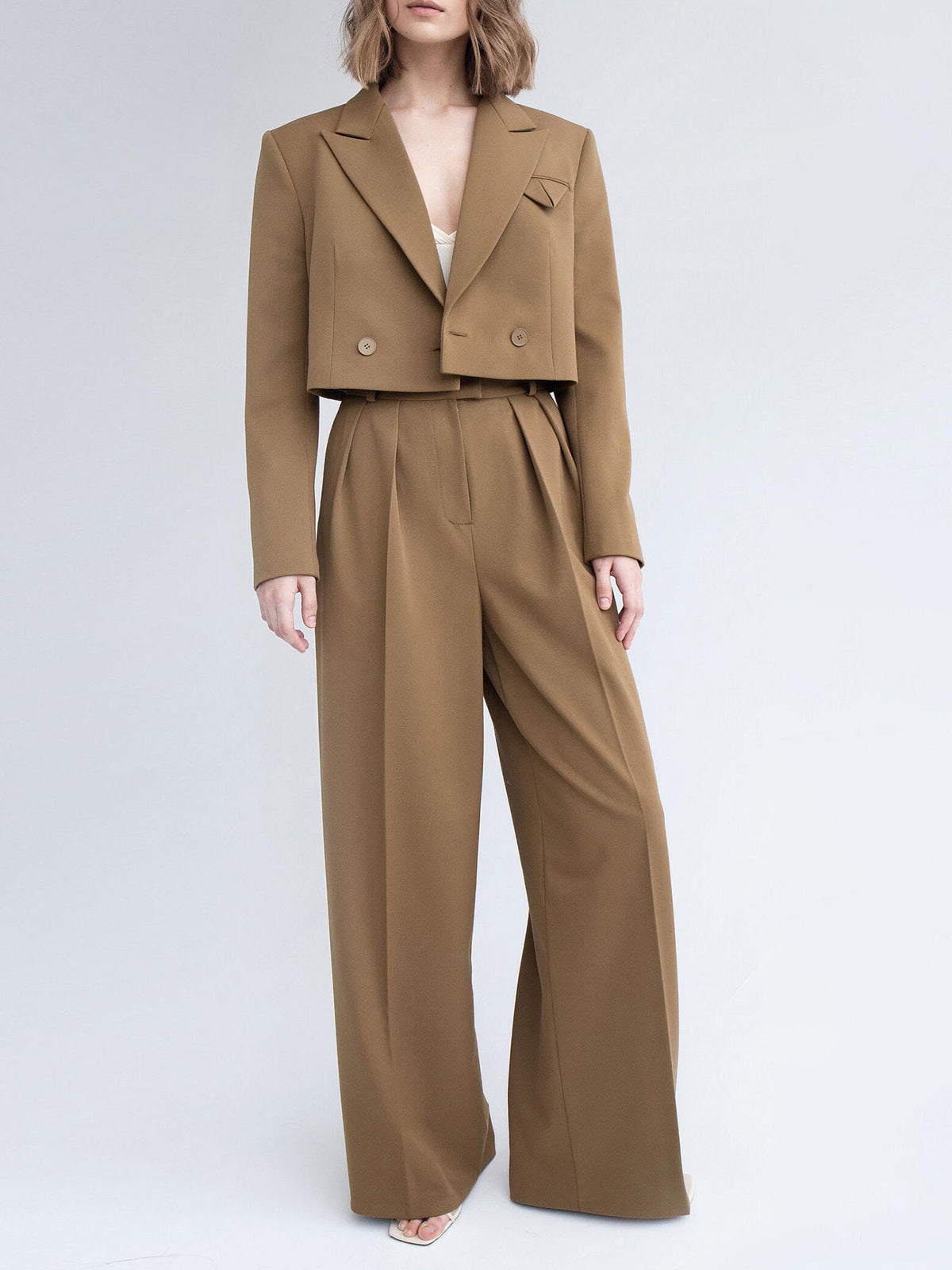 kurzer Blazer & High Waist Hose Set