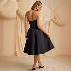 Neckholder Kleid mit Schleife und tiefem V-Ausschnitt