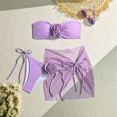 Dreiteiliges Bikini Set mit großer Blume