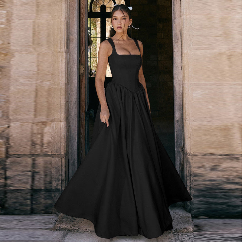 Einfarbiges weites Kleid
