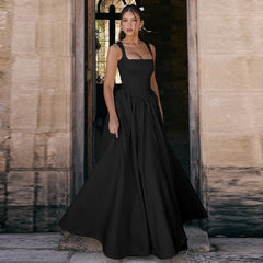 Einfarbiges weites Kleid