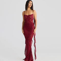 Enges Spitzen Kleid