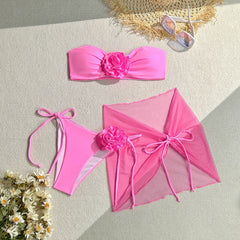 Dreiteiliges Bikini Set mit großer Blume