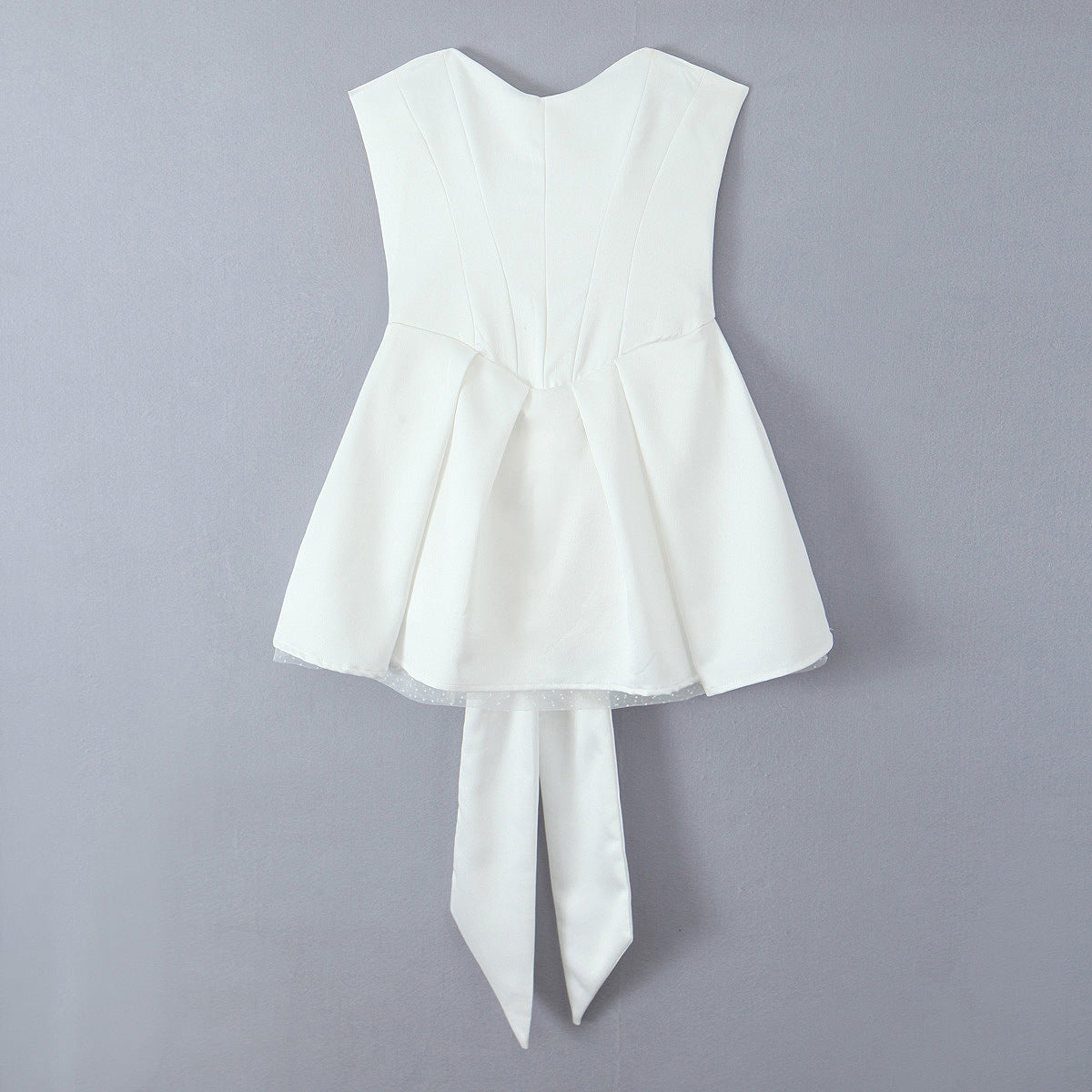 Trägerloses Swing-Kleid mit Schleife