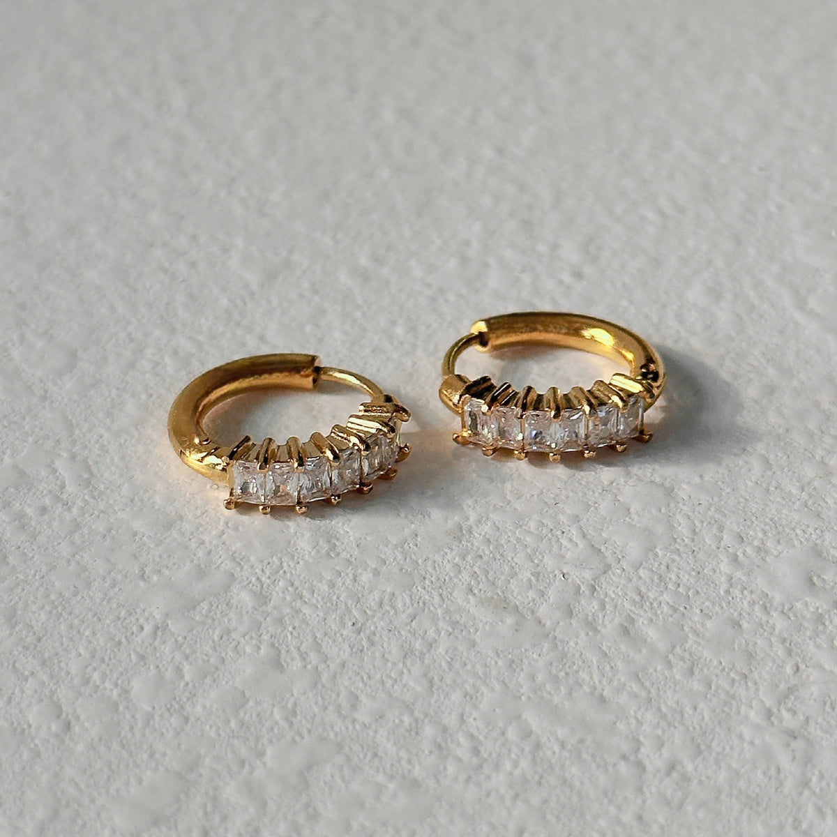 Titanium steel minimalist small zircon earrings