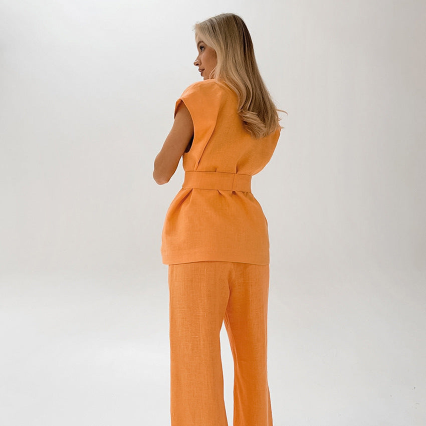 Orangener Zweiteiler