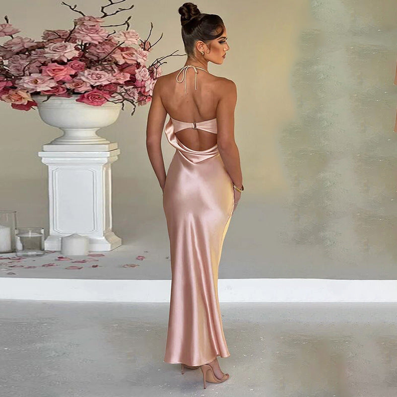 Verführerisches Wickelkleid mit Rückendekolleté